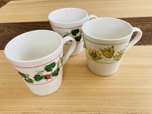 六花亭さんのマグカップ 富良野の洋裁教室 佐藤貴美枝 ニットソーイングクラブ Hc ふらの ワインロード